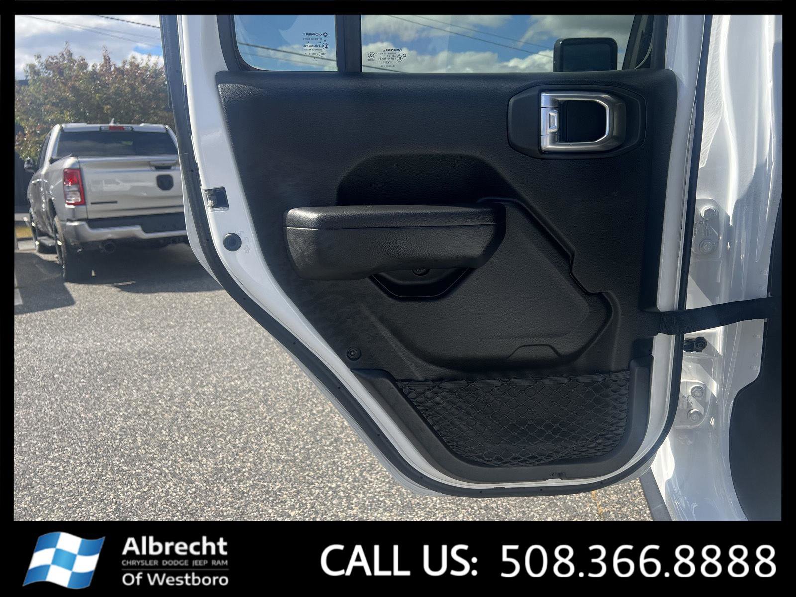 Used 2022 Jeep Gladiator Sport image 14