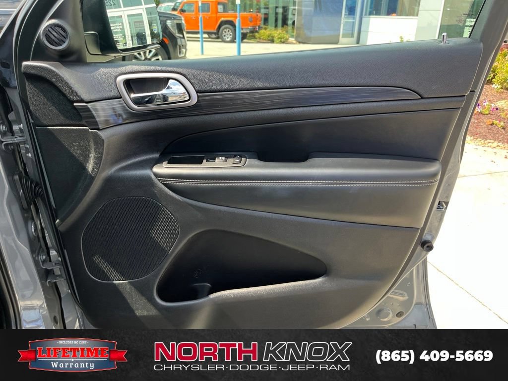 Used 2021 Jeep Grand Cherokee Freedom Edition AWD/4WD image 26