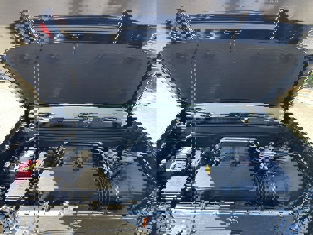 New 2025 GMC Canyon Denali w/ LPO, Denali Black Edition image 31