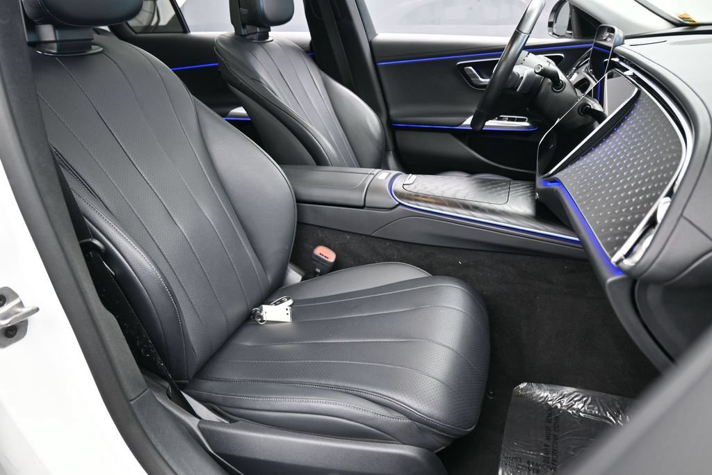 Used 2025 Mercedes-Benz E 350 Sedan image 51