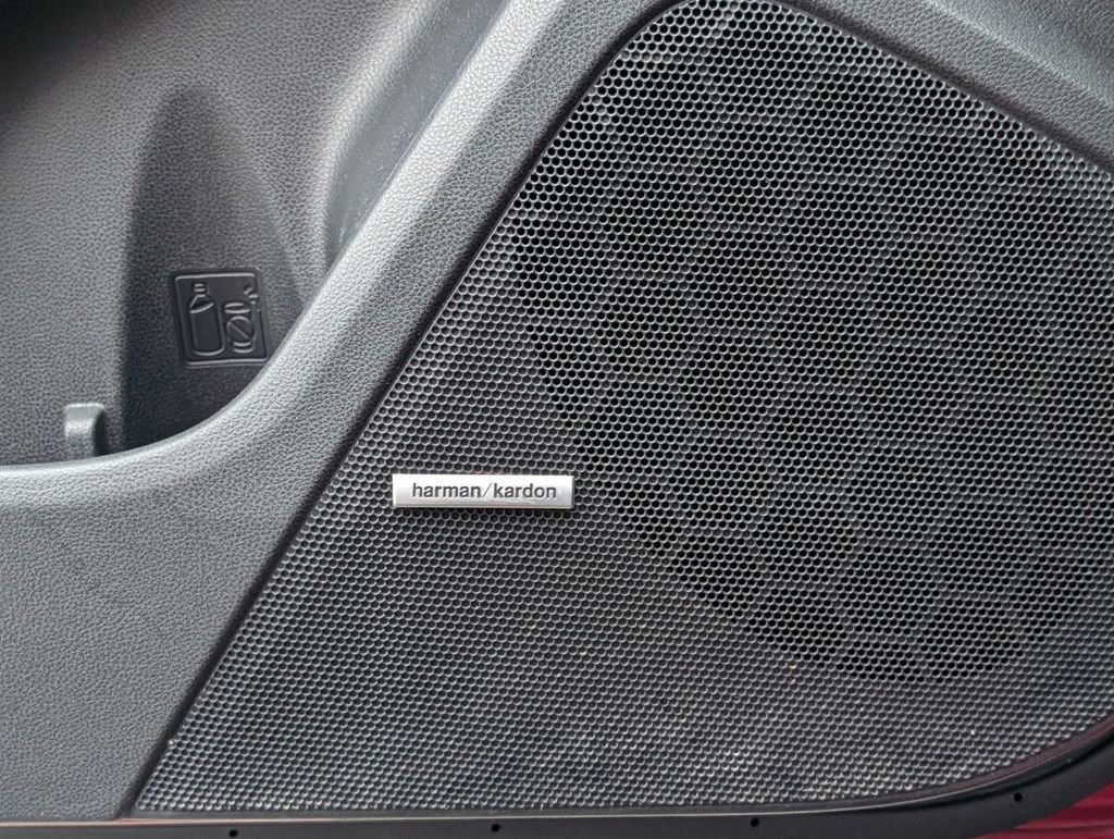 Used 2019 Subaru Crosstrek 2.0i Limited w/ Moonroof Package w/Navigation image 25