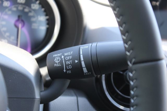 New 2026 MAZDA MX-5 Miata Club w/ Weather Package RWD image 16