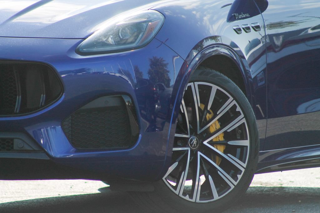 Used 2023 Maserati Grecale Modena AWD/4WD image 10