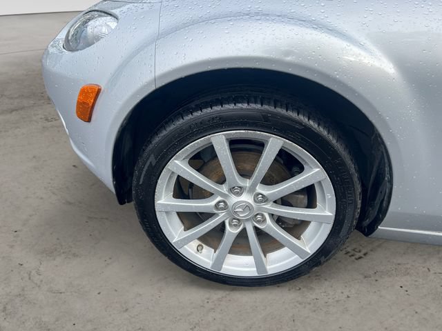 Used 2008 MAZDA MX-5 Miata Grand Touring RWD image 9