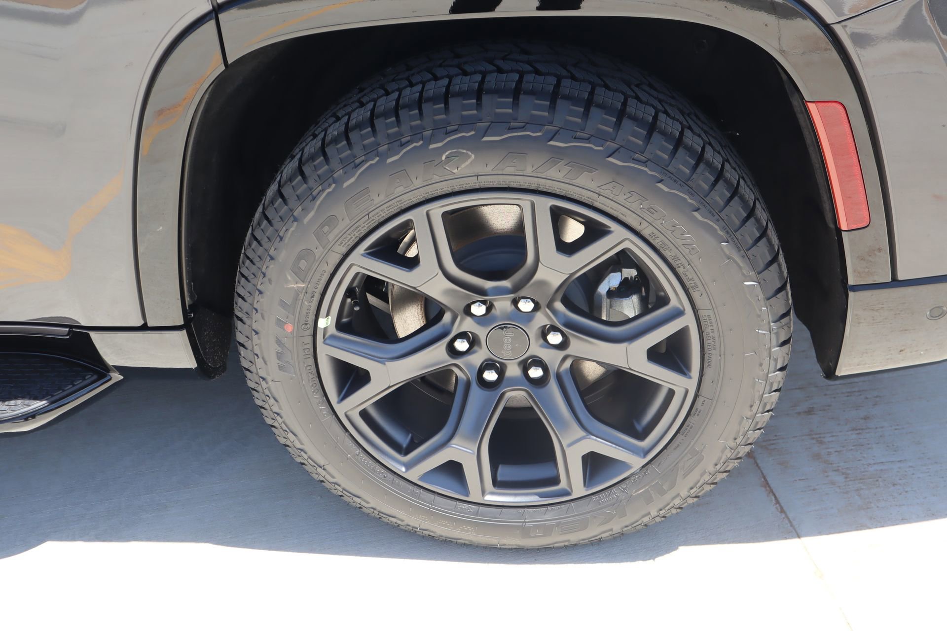 New 2026 Jeep Grand Wagoneer 4WD image 21