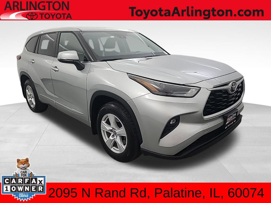 Used 2023 Toyota Highlander LE image 1