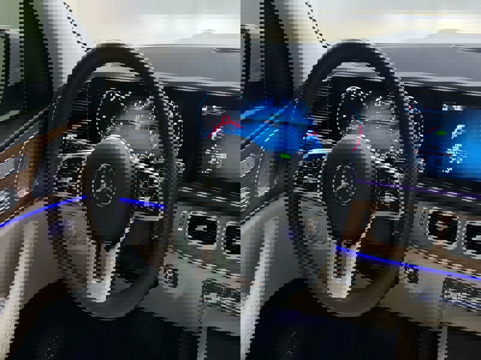 Used 2021 Mercedes-Benz GLS 450 4MATIC image 28