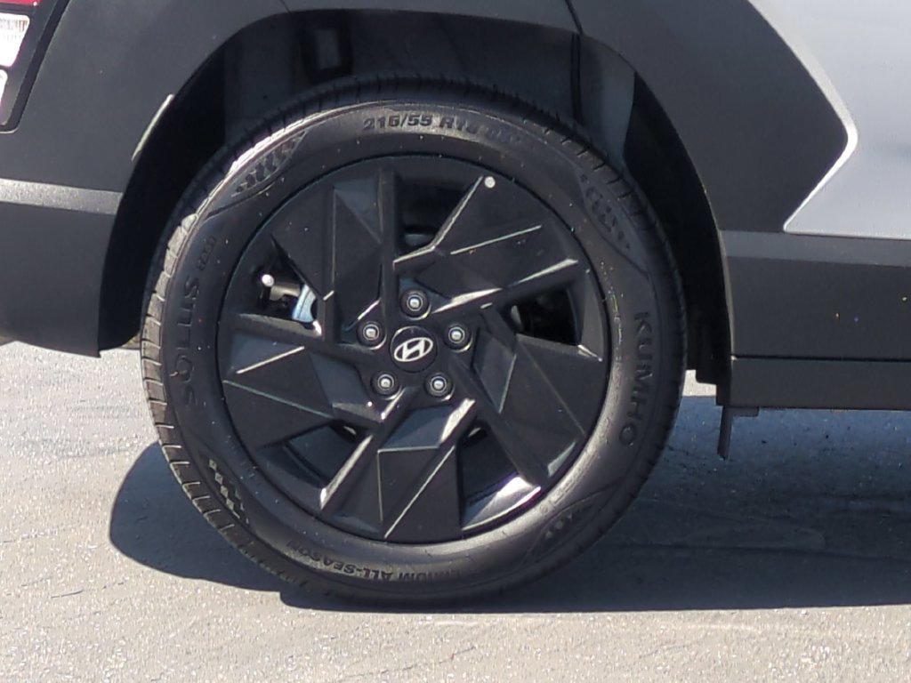 Used 2026 Hyundai Kona SEL Sport FWD image 9