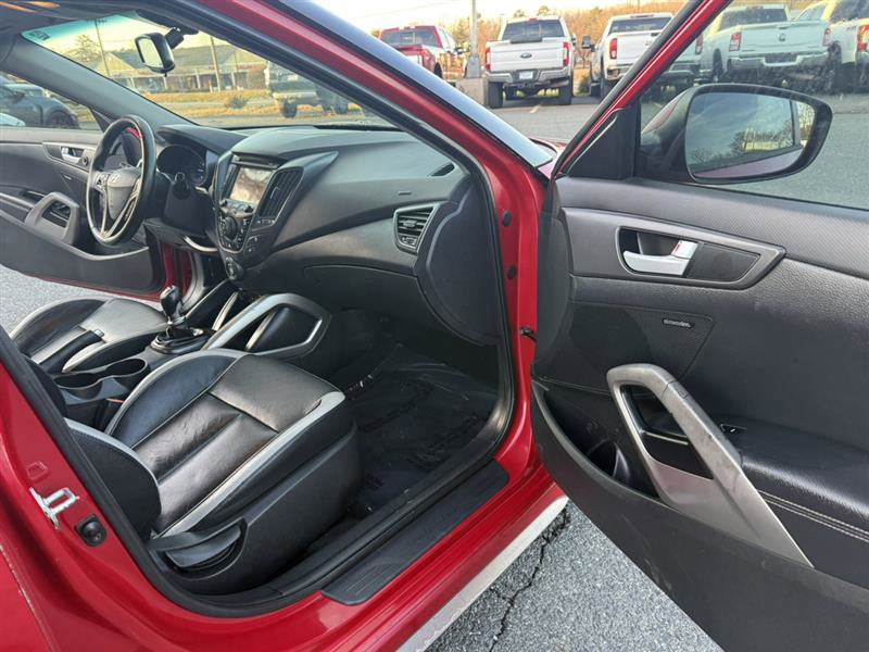 Used 2013 Hyundai Veloster Turbo image 12