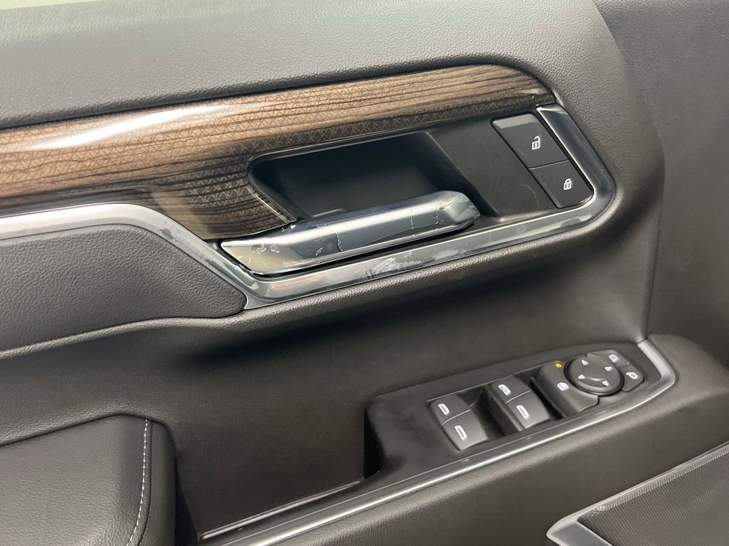 Used 2022 Chevrolet Silverado 1500 LT AWD/4WD image 20