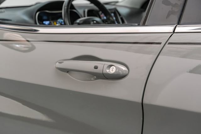 Used 2020 Jeep Cherokee Latitude Plus w/ Comfort/Convenience Group image 34