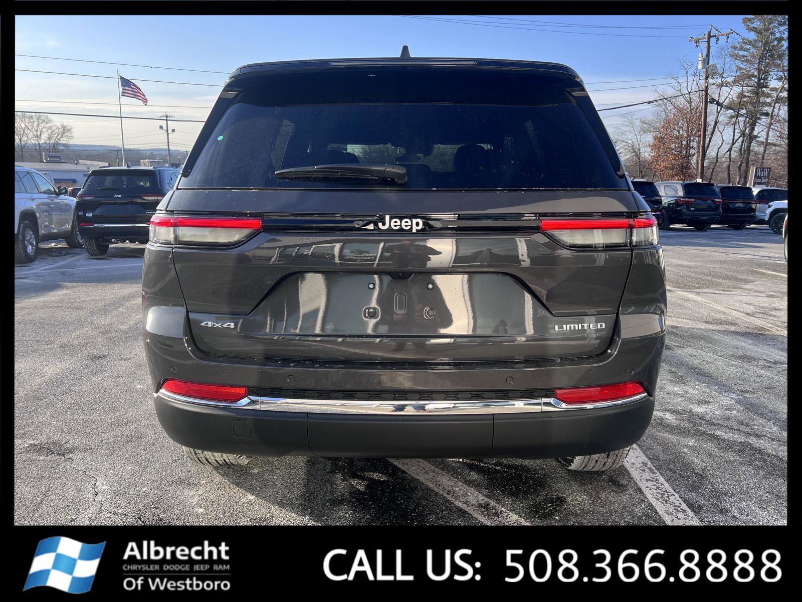 New 2025 Jeep Grand Cherokee Limited w/ Trailer Tow Package image 4