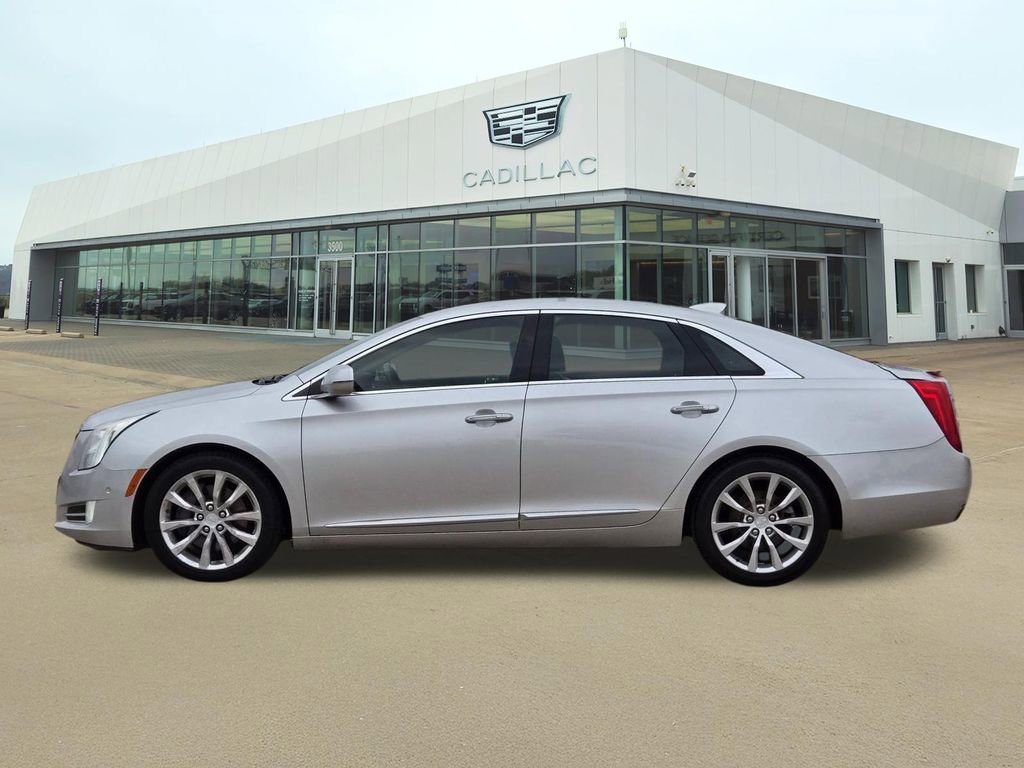 Used 2017 Cadillac XTS Luxury image 3