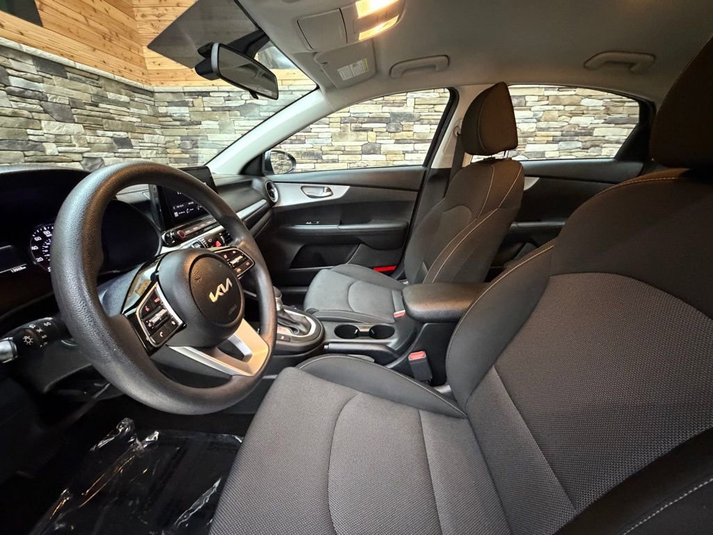 Used 2024 Kia Forte LXS image 11