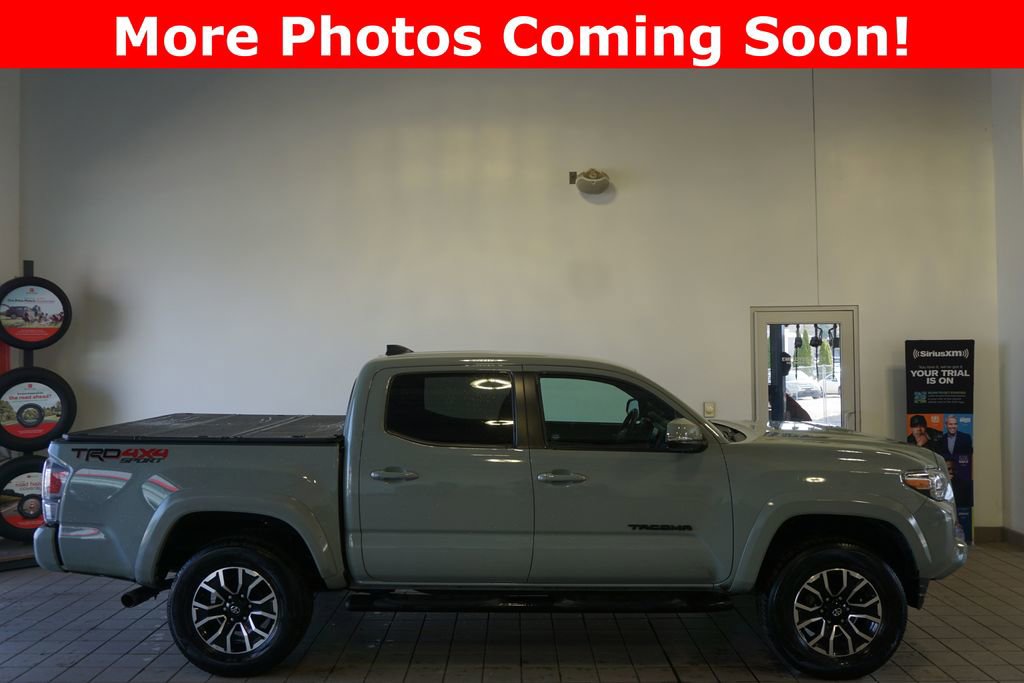 Used 2023 Toyota Tacoma TRD Sport w/ Black Out Package (TMS) image 2