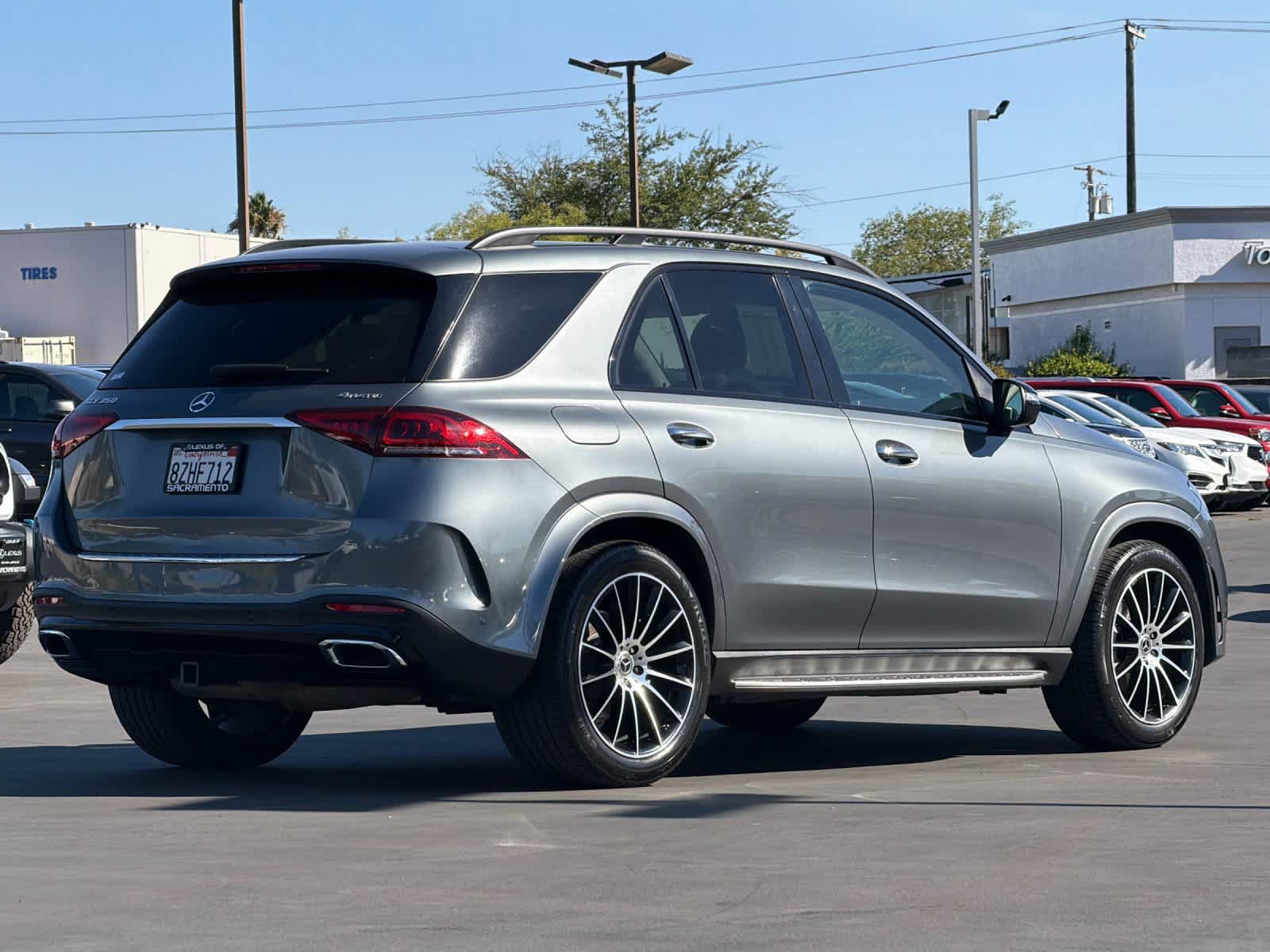 Used 2022 Mercedes-Benz GLE 350 4MATIC image 4