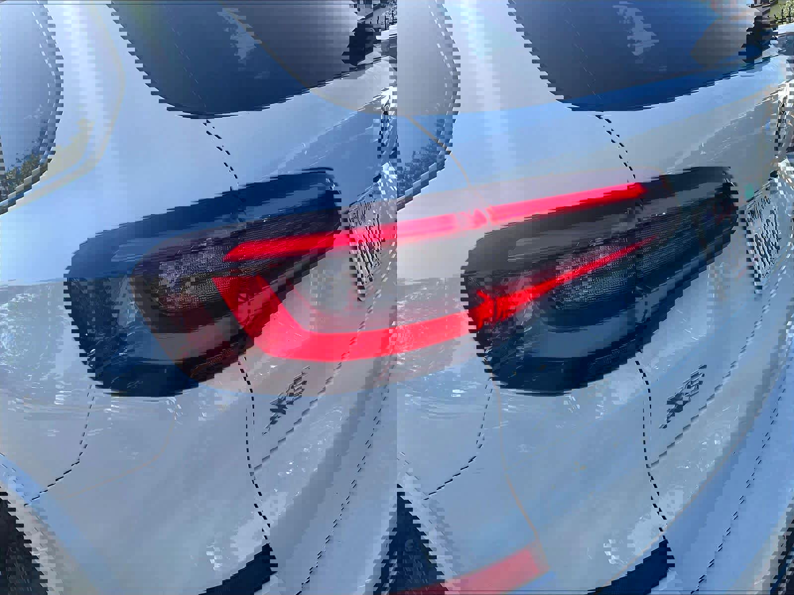 Used 2022 BMW X5 xDrive40i w/ M Sport Package image 30