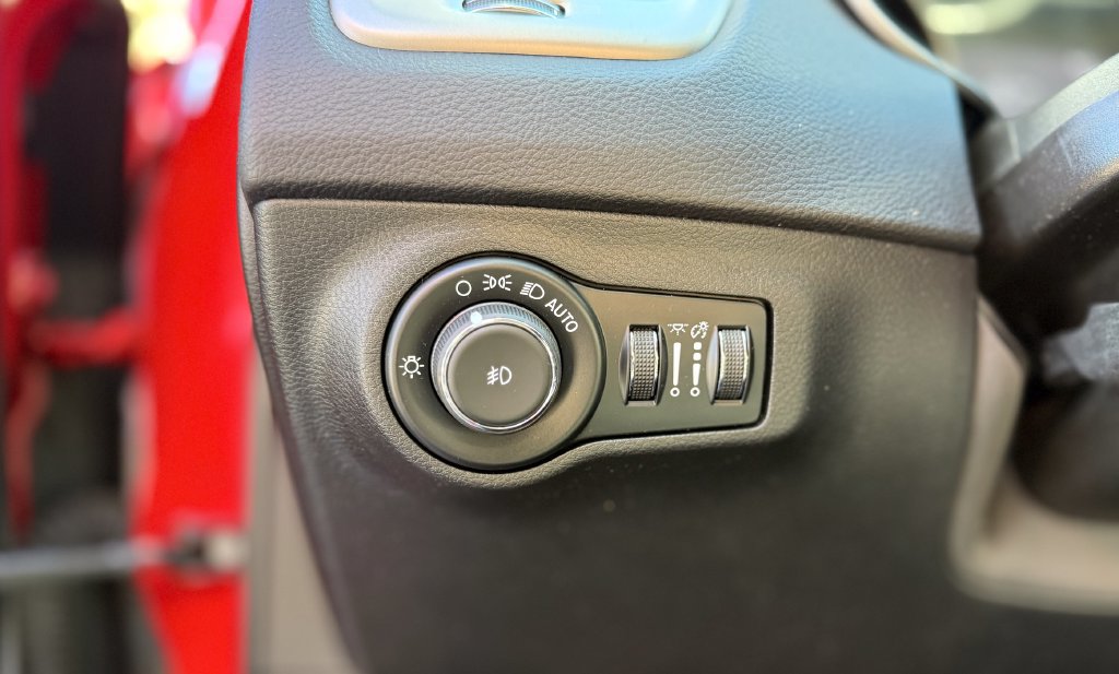 Used 2019 Jeep Compass Latitude w/ Popular Equipment Group AWD/4WD image 21