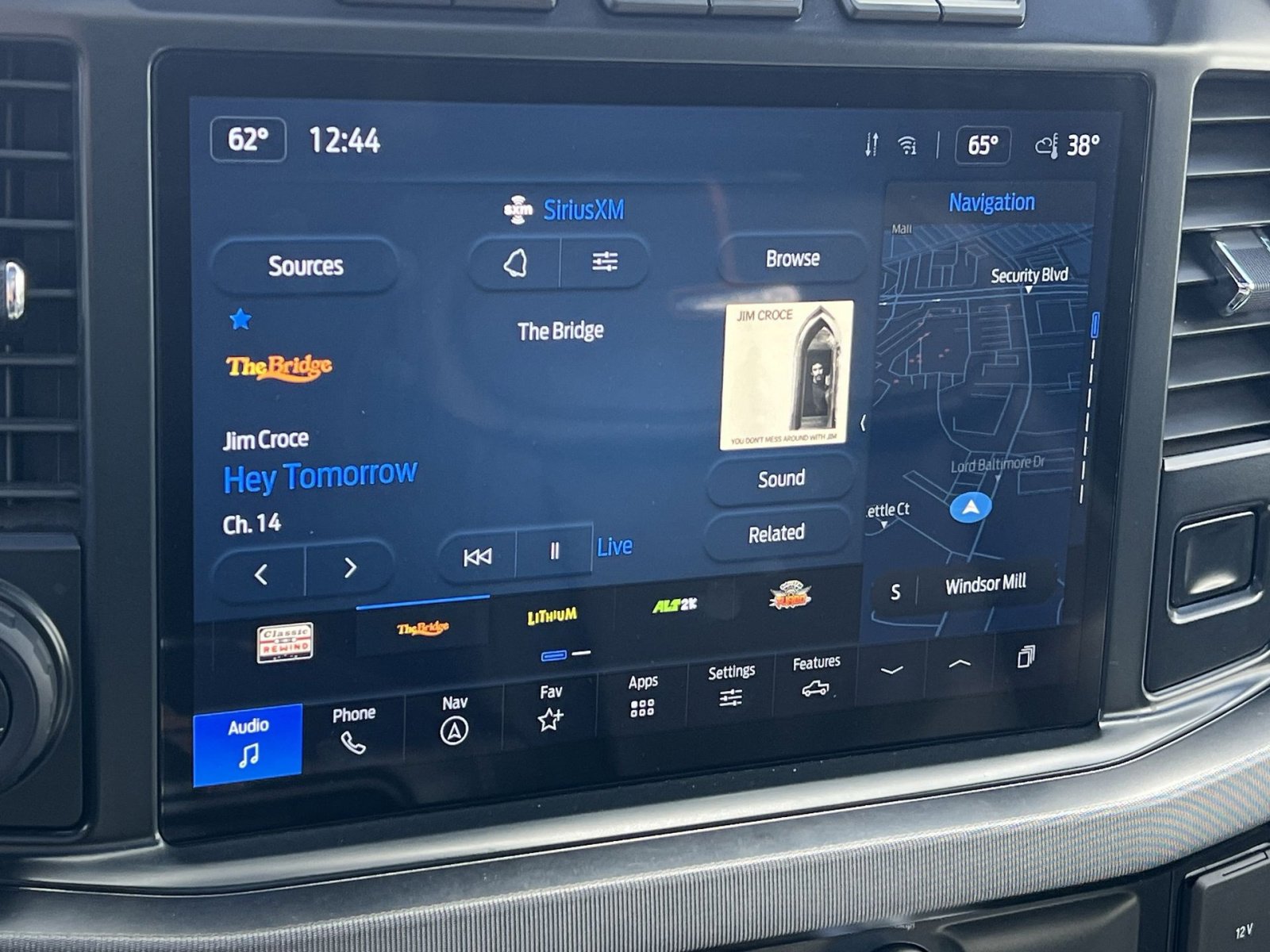 Used 2024 Ford F250 Platinum image 18