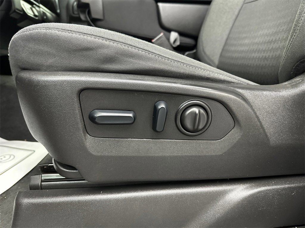 Used 2022 GMC Sierra 1500 Elevation image 10