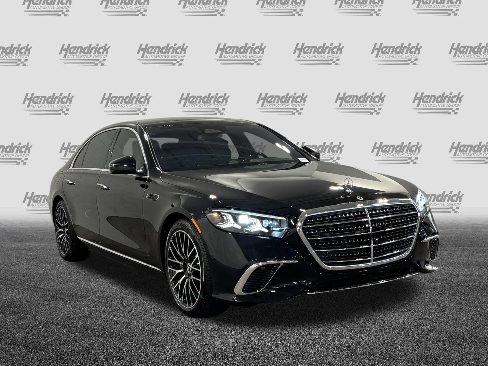 New 2027 Mercedes-Benz S 580 4MATIC Sedan image 2