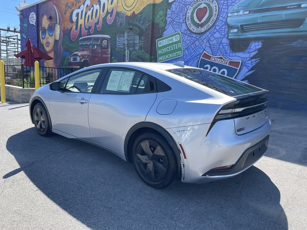 Certified 2025 Toyota Prius Plug-In Hybrid FWD image 3