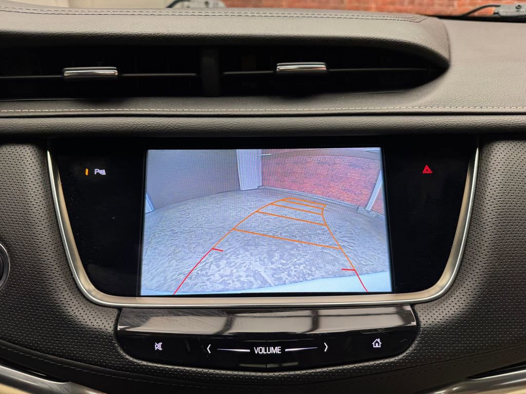 Used 2017 Cadillac XT5 Luxury w/ Driver Awareness Package image 21