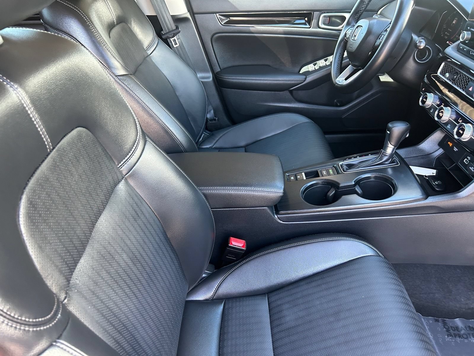 Used 2024 Honda Civic EX-L image 13