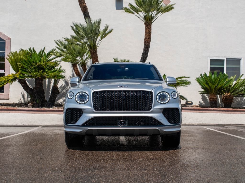 Used 2024 Bentley Bentayga image 33