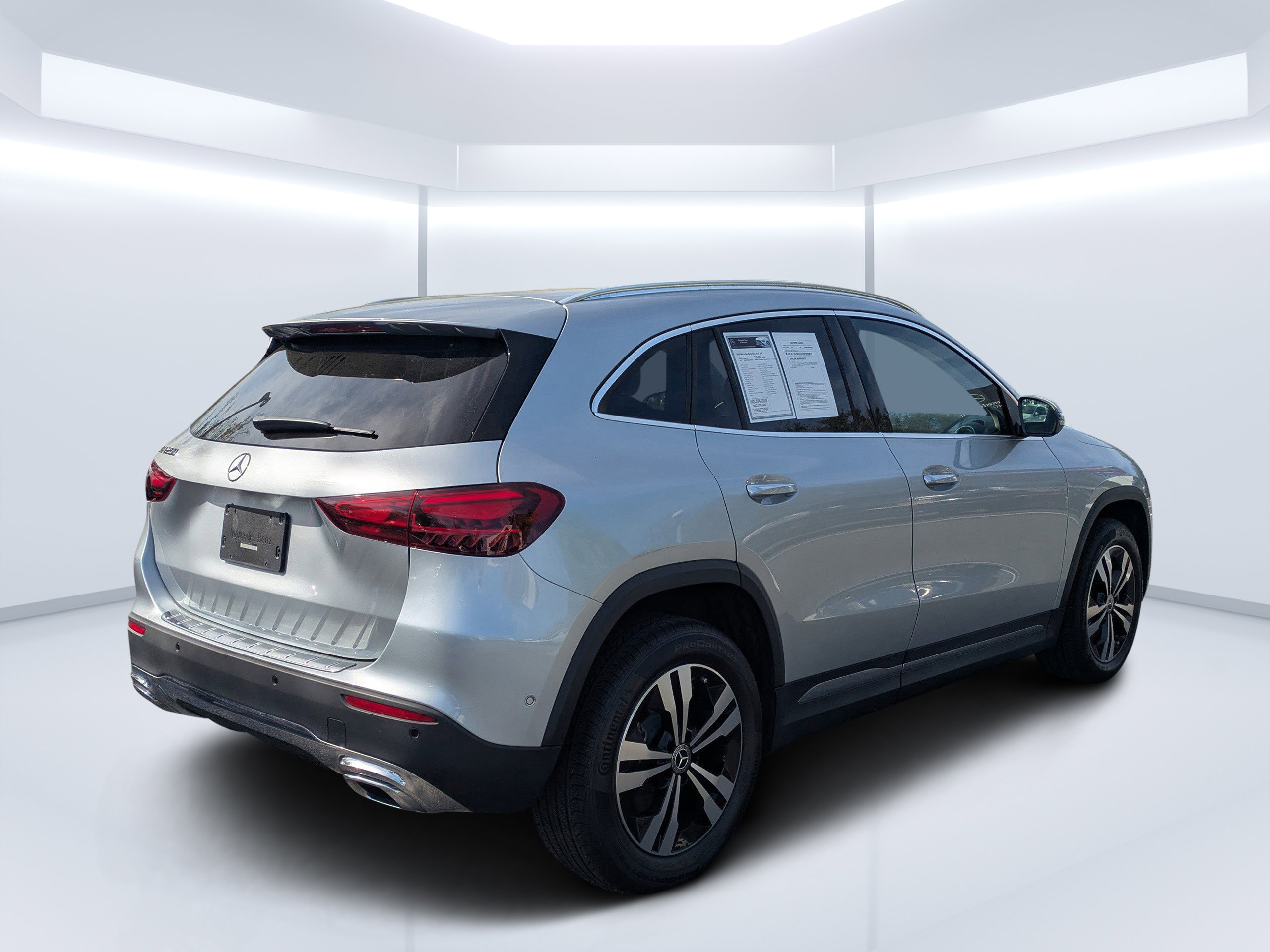 Certified 2025 Mercedes-Benz GLA 250 image 3