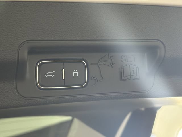 Used 2026 Ford Explorer Active RWD image 26