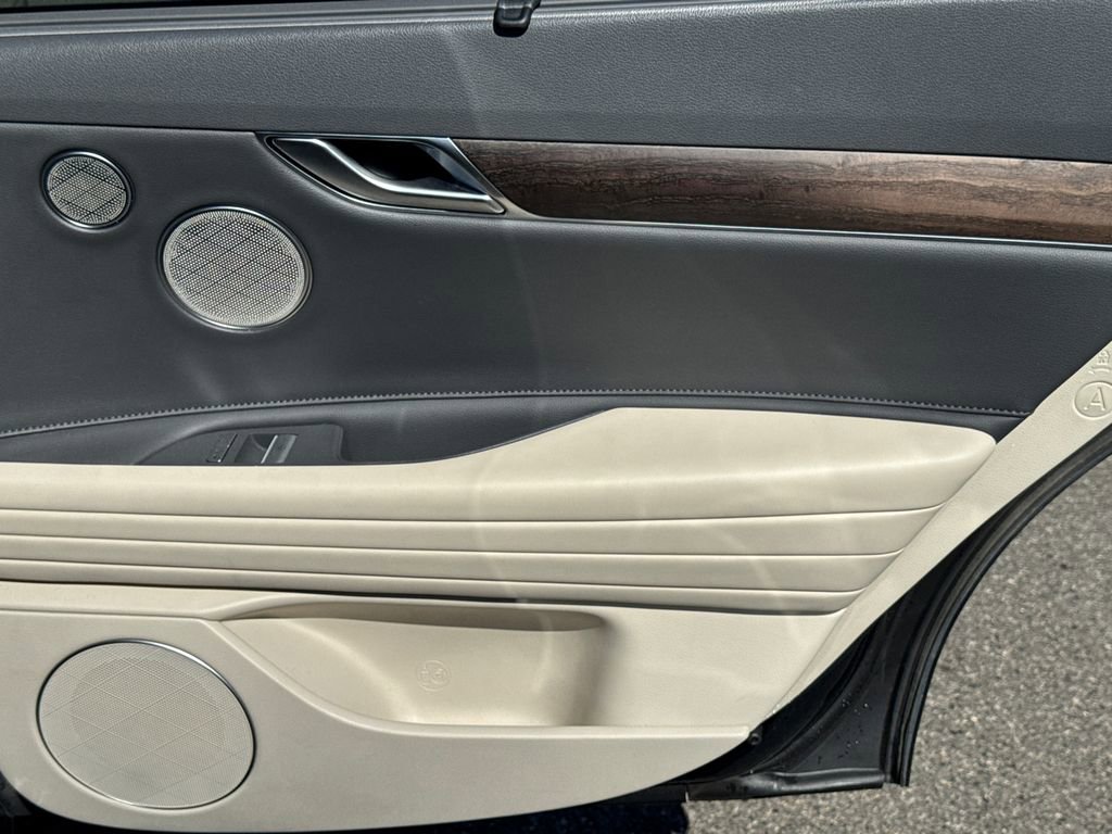 Used 2022 Genesis G80 2.5T w/ Prestige Package image 16