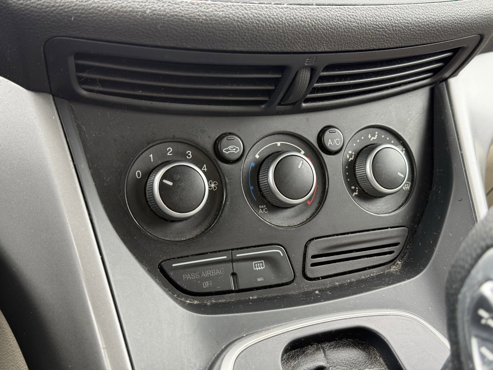 Used 2013 Ford Escape SE image 19