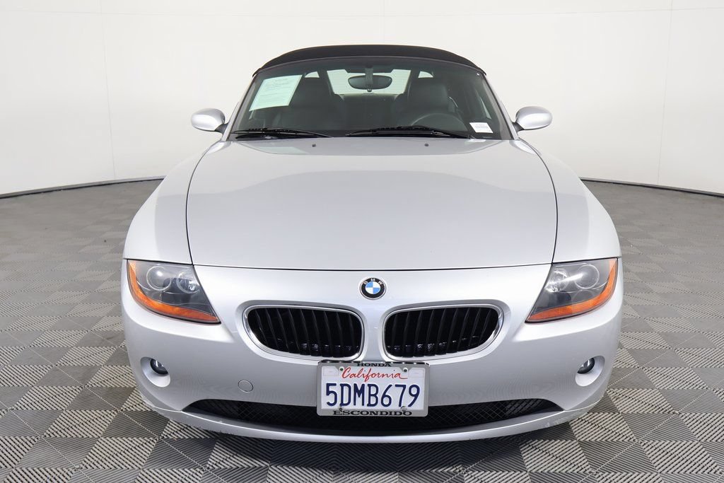 Used 2003 BMW Z4 2.5i RWD image 2