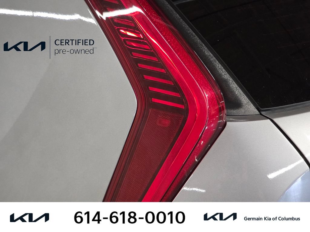 Certified 2023 Kia Niro Wind w/ Wind Preserve Package FWD image 15