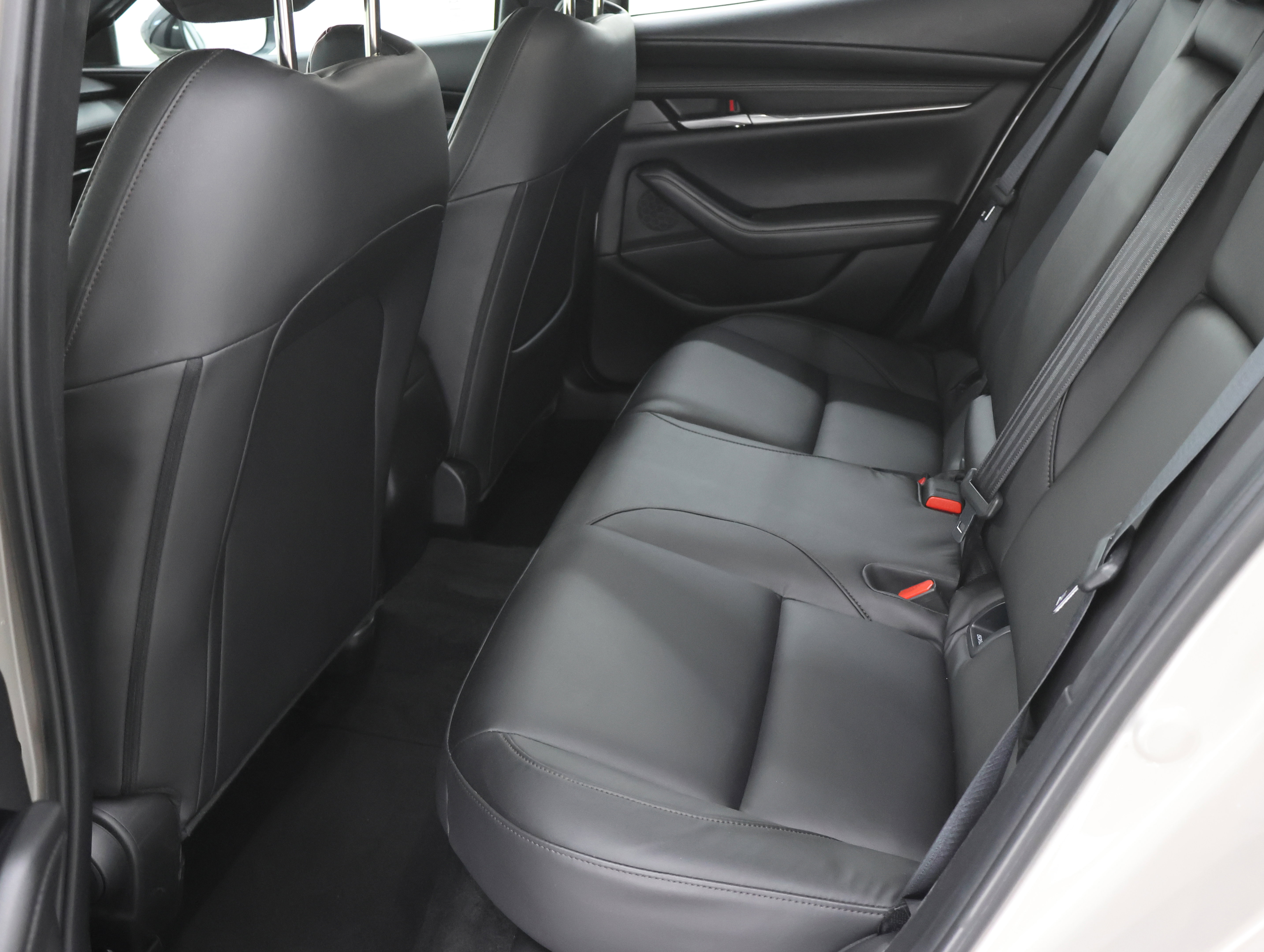 Used 2024 MAZDA MAZDA3 s image 31