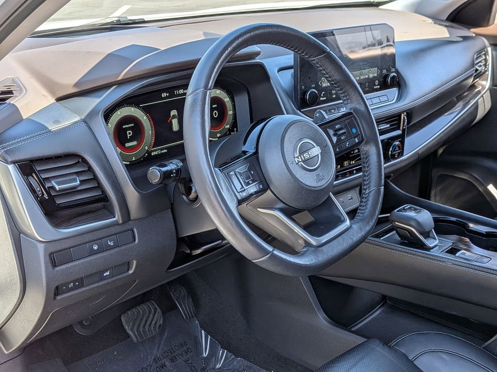 Used 2022 Nissan Rogue Platinum w/ Head-Up Display Package image 8