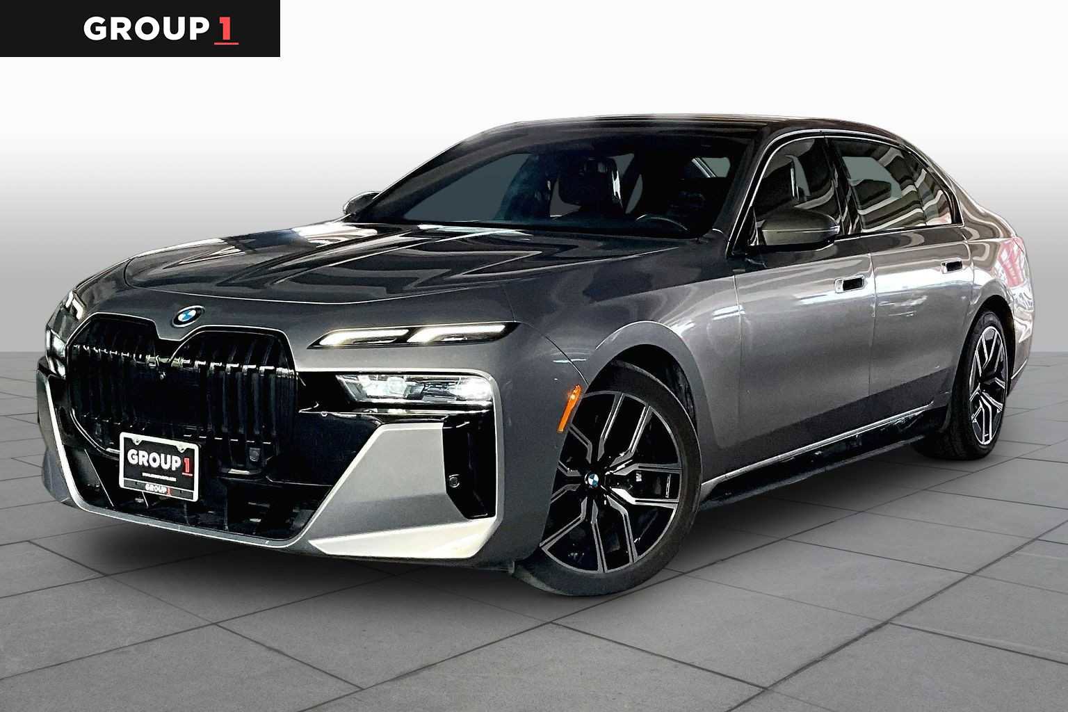 Used 2023 BMW i7 xDrive60 w/ Parking Assistance Package AWD/4WD image 1