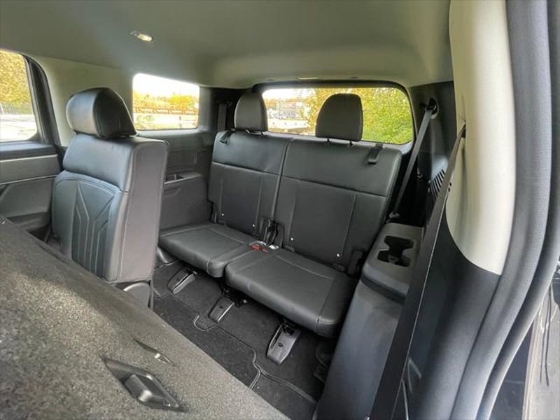 New 2025 Hyundai Santa Fe SEL image 17