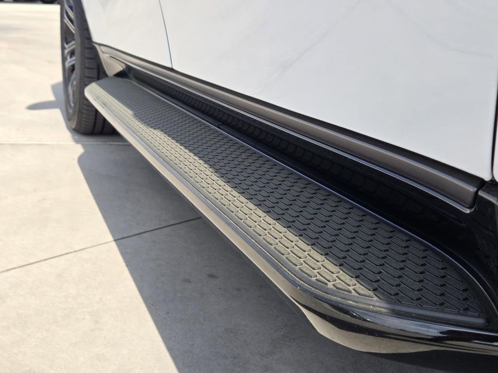 New 2026 Jeep Grand Wagoneer L 4WD image 5