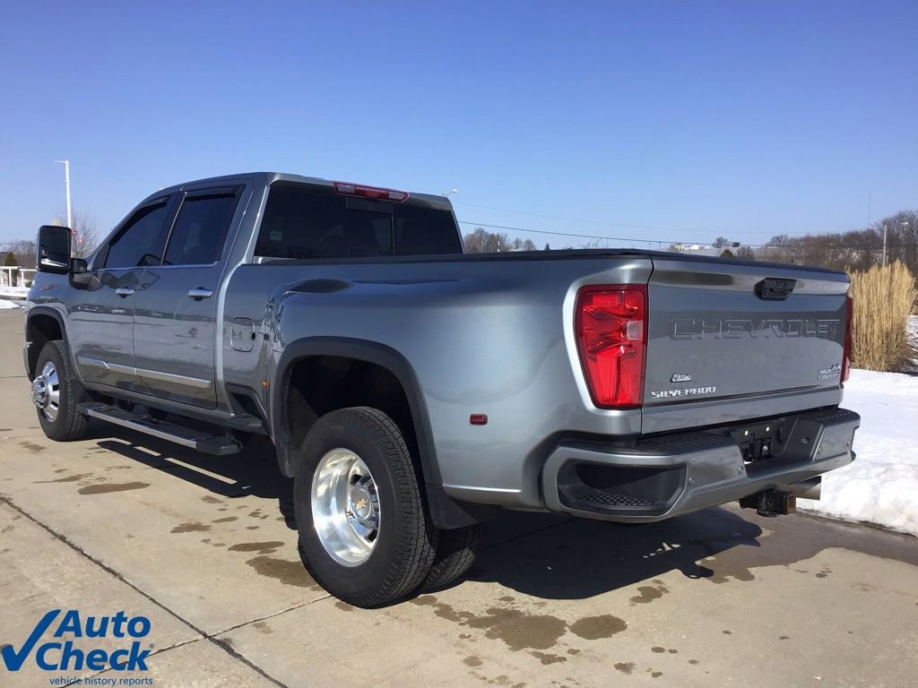 Used 2025 Chevrolet Silverado 3500 High Country w/ High Country Premium Package image 4