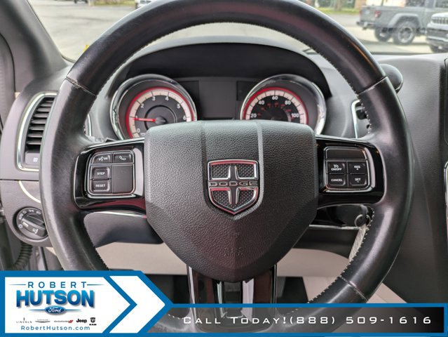 Used 2017 Dodge Grand Caravan SXT image 21