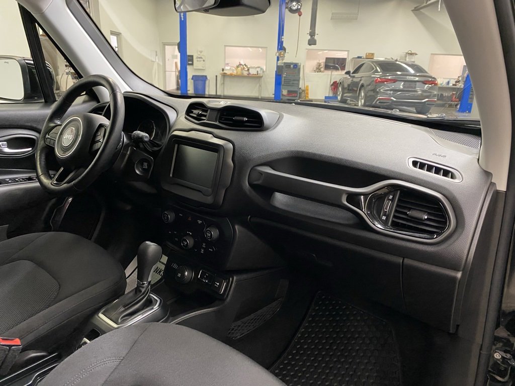 Used 2020 Jeep Renegade Altitude image 14
