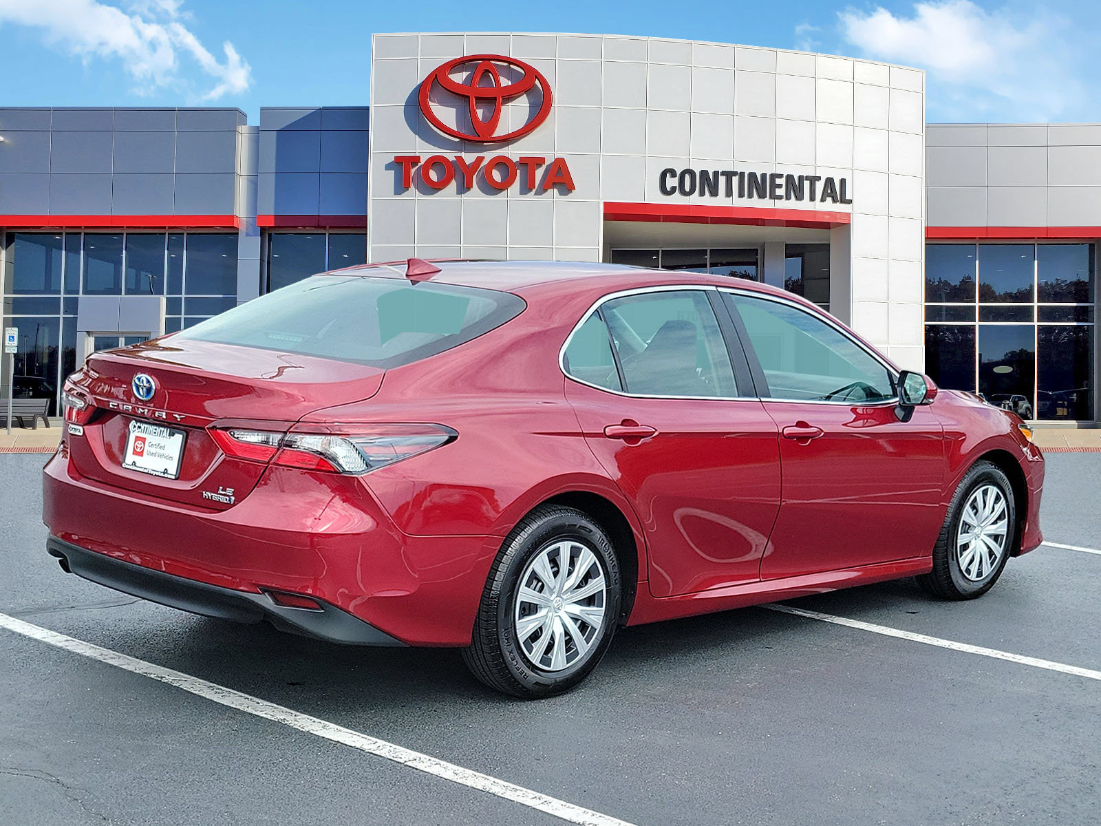 Certified 2022 Toyota Camry LE w/ Audio Upgrade Package FWD image 5
