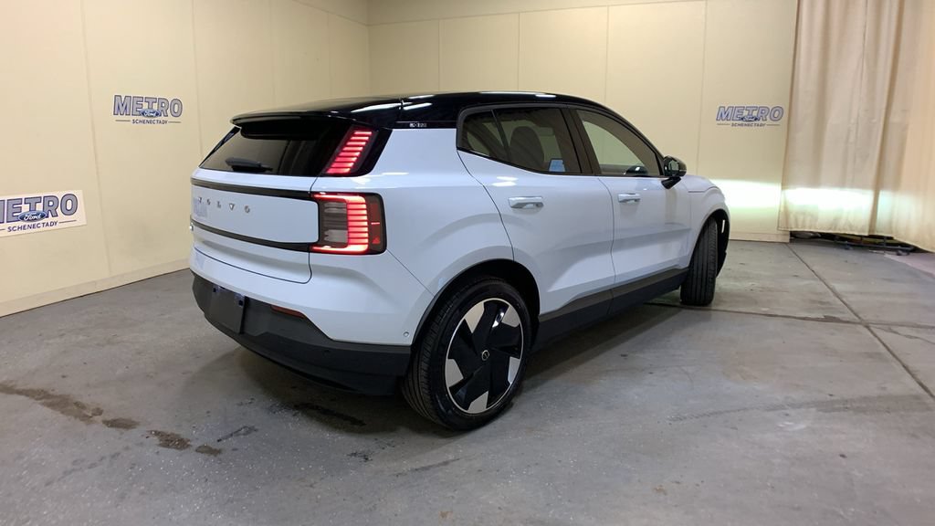 Used 2025 Volvo EX30 Ultra w/ Climate Package AWD/4WD image 3