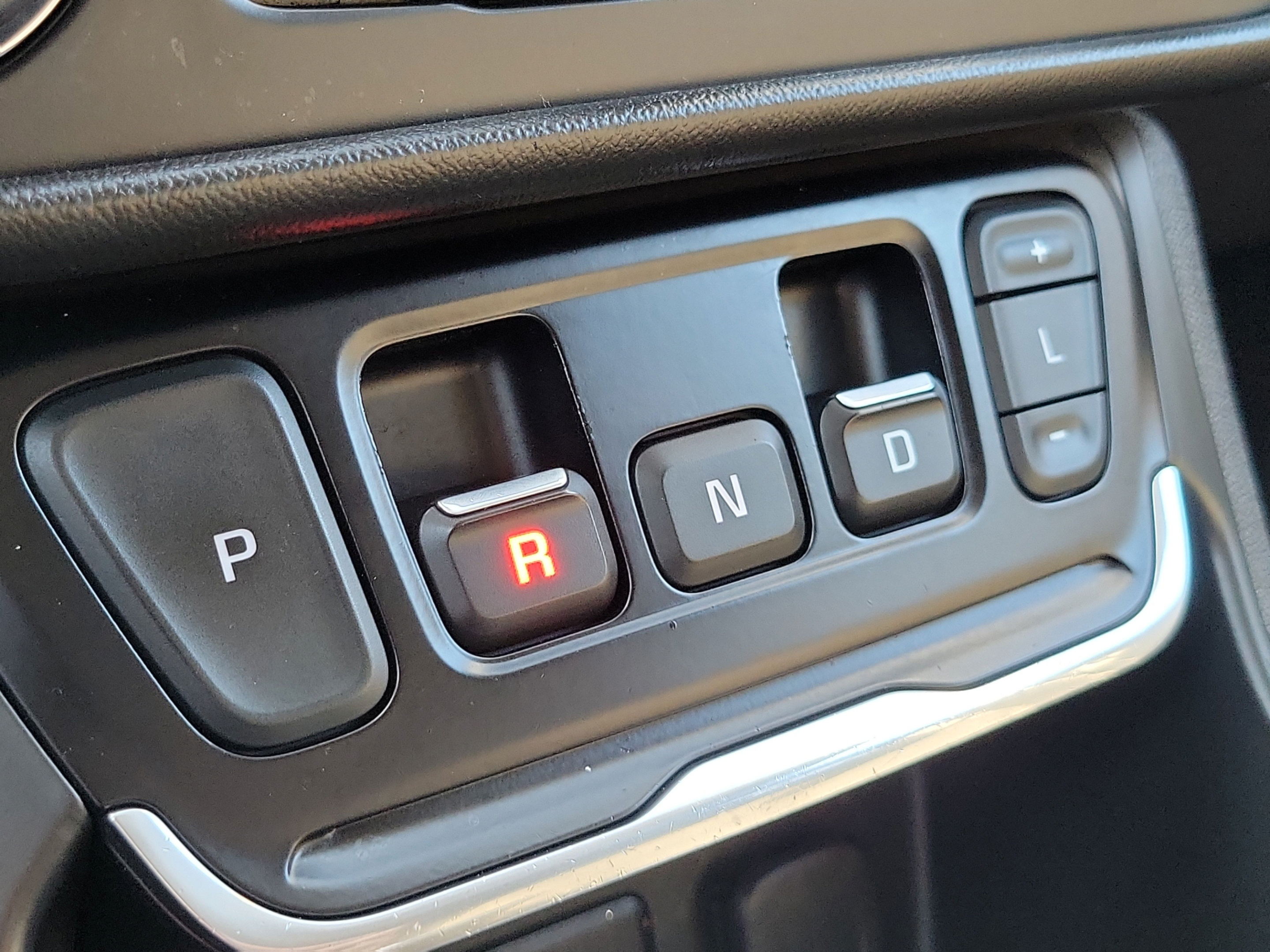 Used 2021 GMC Terrain SLE w/ Driver Convenience Package FWD image 34