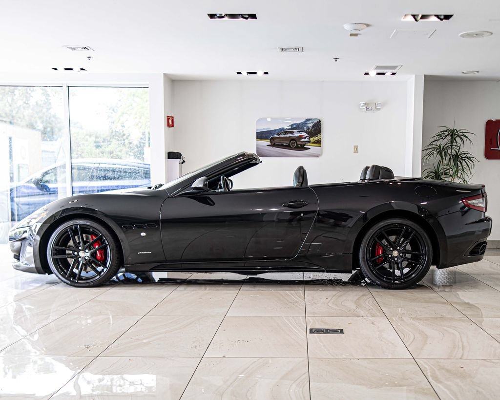 Used 2015 Maserati GranTurismo Sport RWD image 6