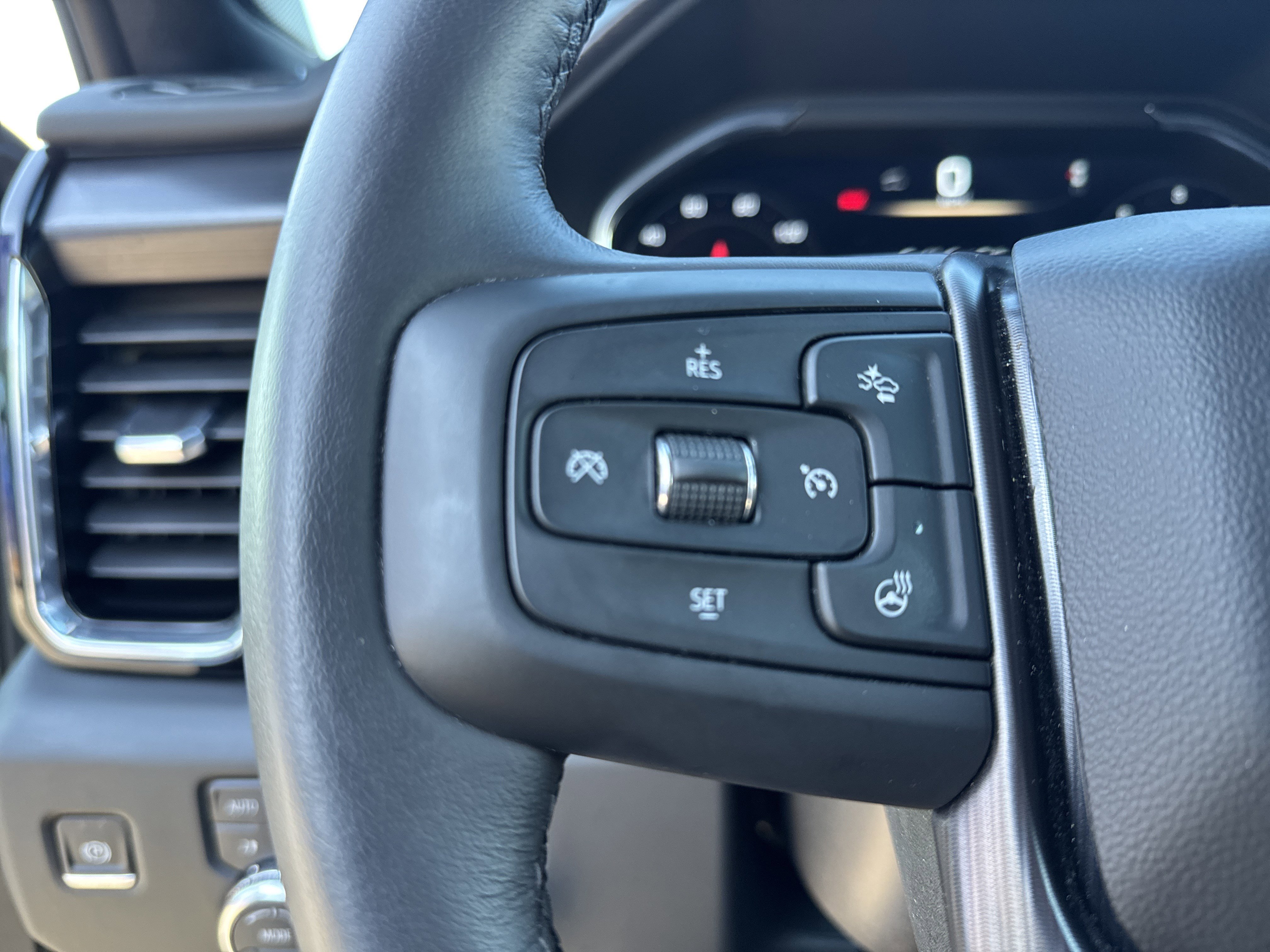 Used 2025 GMC Sierra 2500 Denali Ultimate image 20