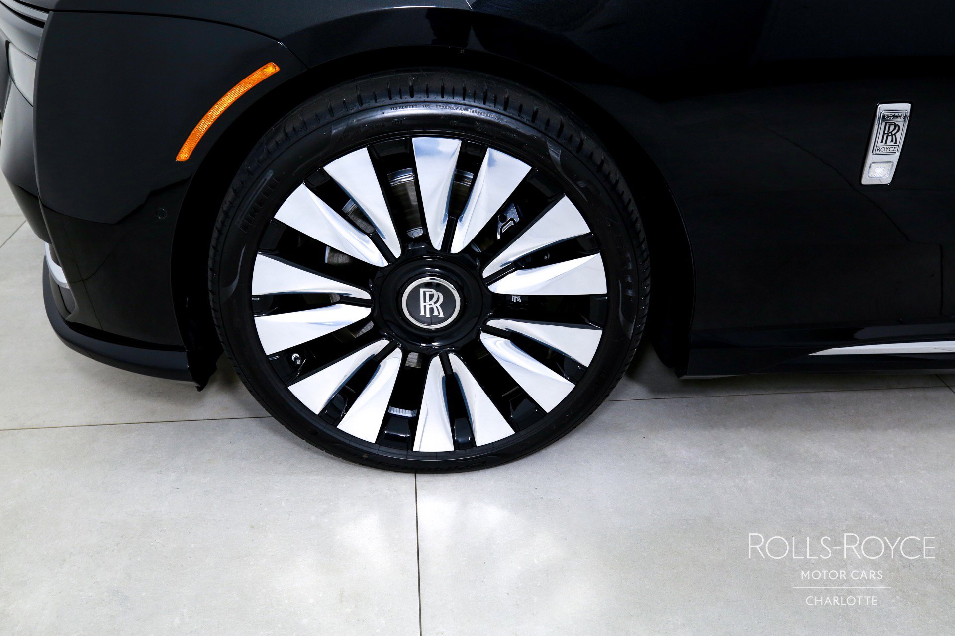 Used 2025 Rolls-Royce Spectre w/ Spectre Launch Package image 35