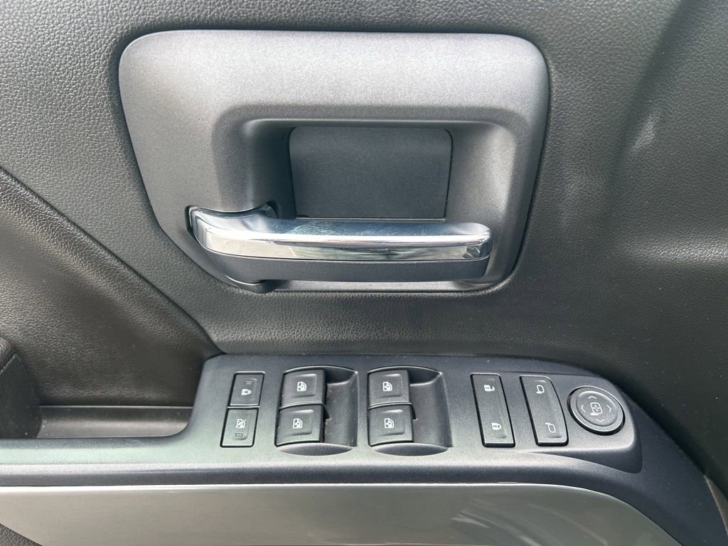 Used 2017 Chevrolet Silverado 1500 LT AWD/4WD image 16